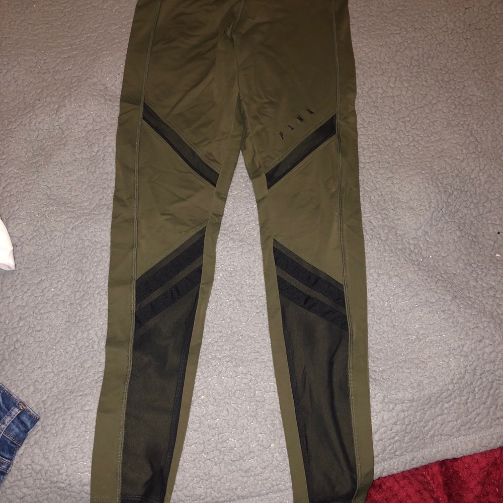 Pink sport leggings olive green